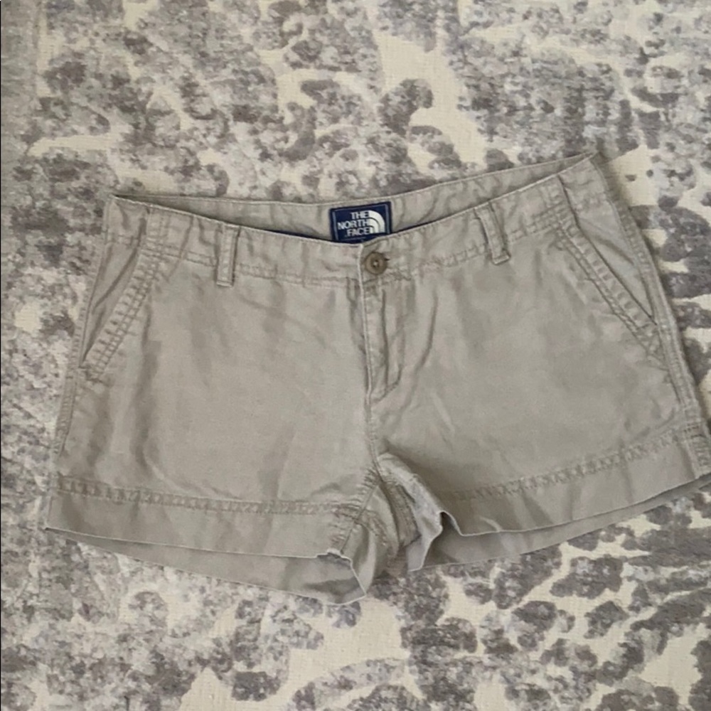 North Face | Tan Shorts | Size 4